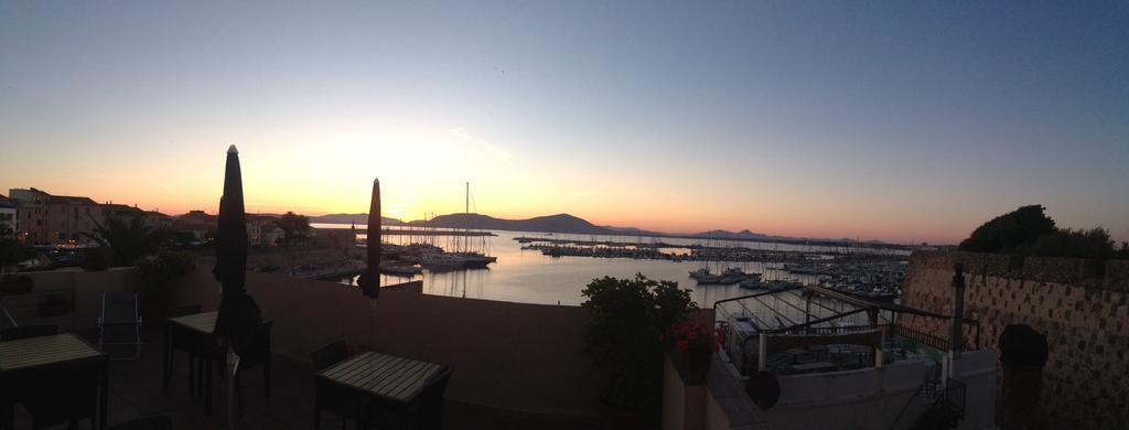 La Terrazza Sul Porto - Guest House Alghero Esterno foto