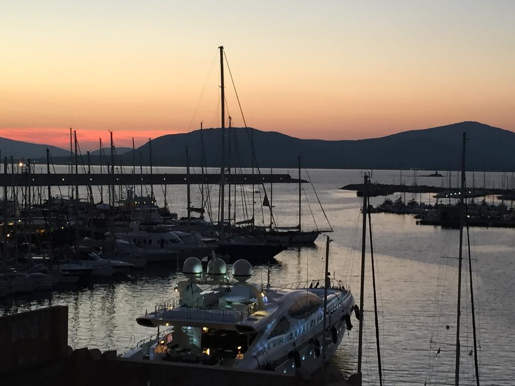 La Terrazza Sul Porto - Guest House Alghero Esterno foto