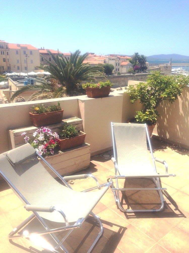 La Terrazza Sul Porto - Guest House Alghero Esterno foto